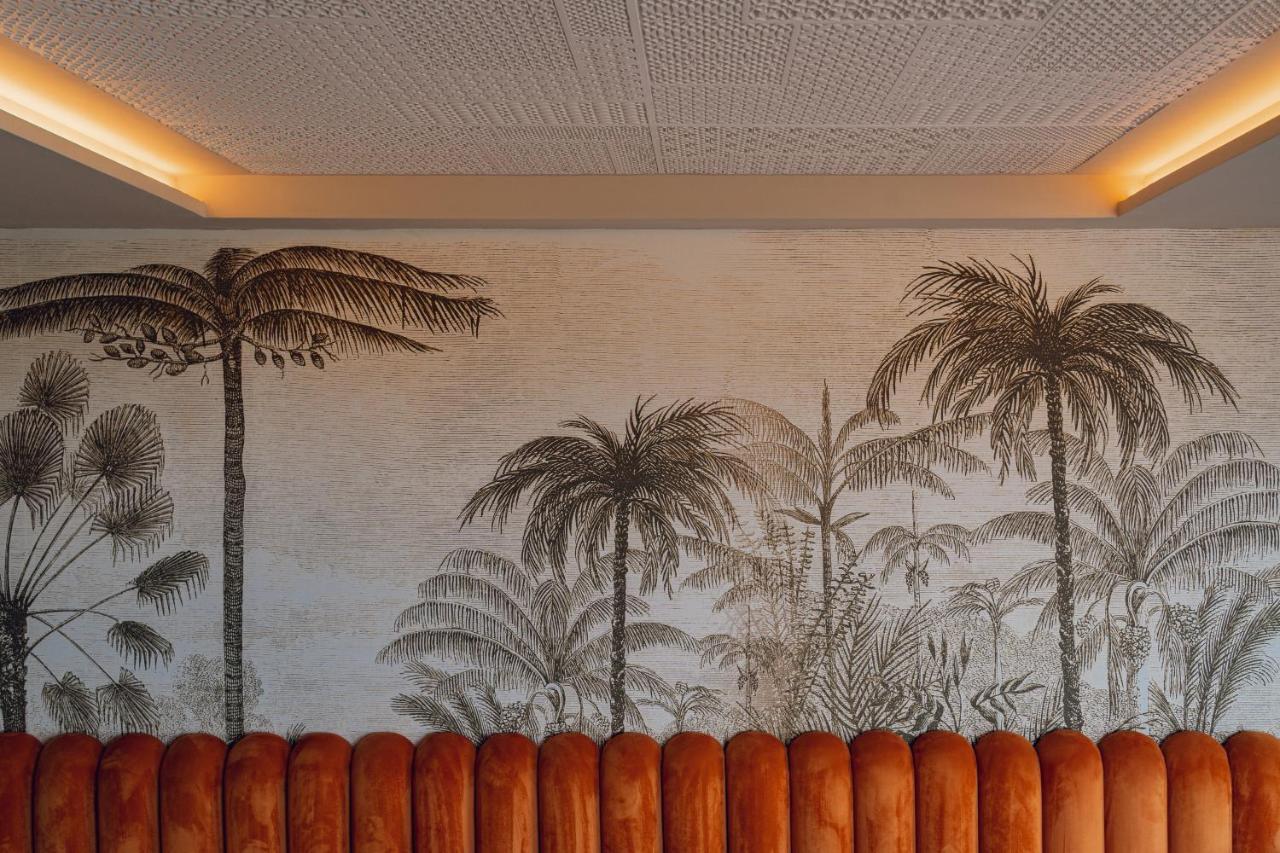 Hotel Jadali & Spa Марракеш Екстер'єр фото Palm trees on the wall of the lobby